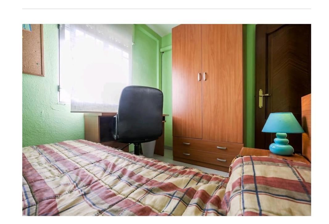 Piso Con Buena Red Wiffi Fibra Optica Alquiler De Habitaciones إشبيلية المظهر الخارجي الصورة